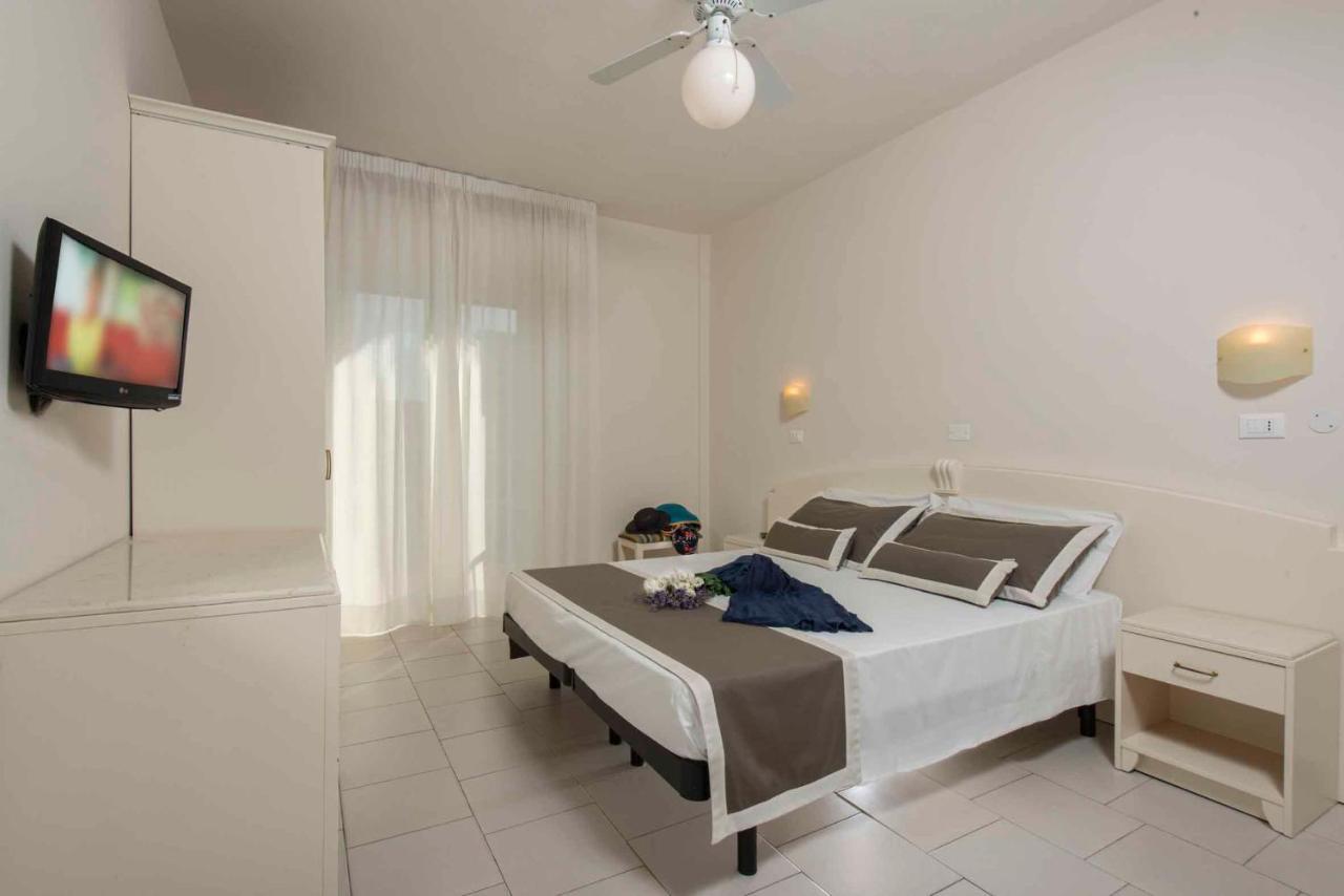 Atlas Hotel Riccione Eksteriør bilde