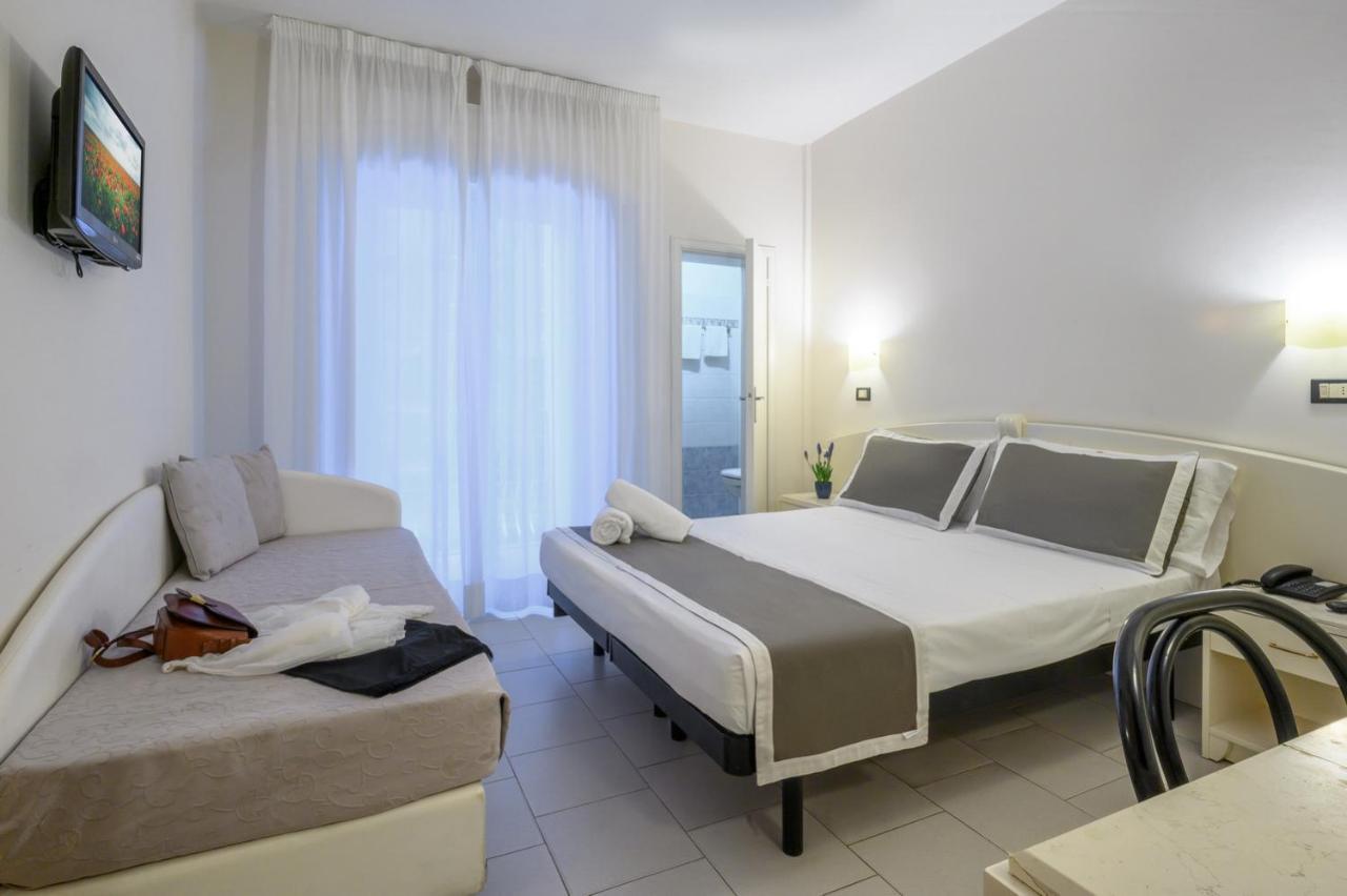 Atlas Hotel Riccione Eksteriør bilde