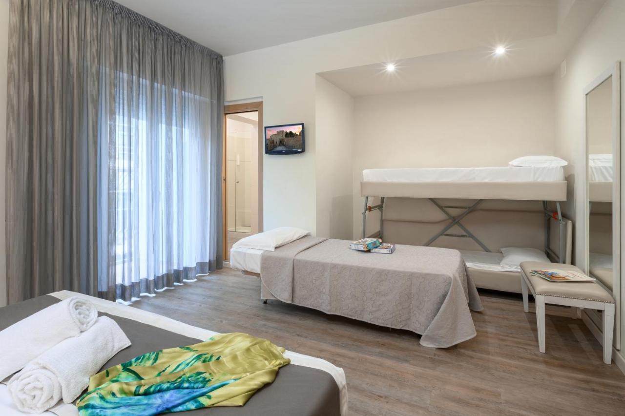 Atlas Hotel Riccione Eksteriør bilde