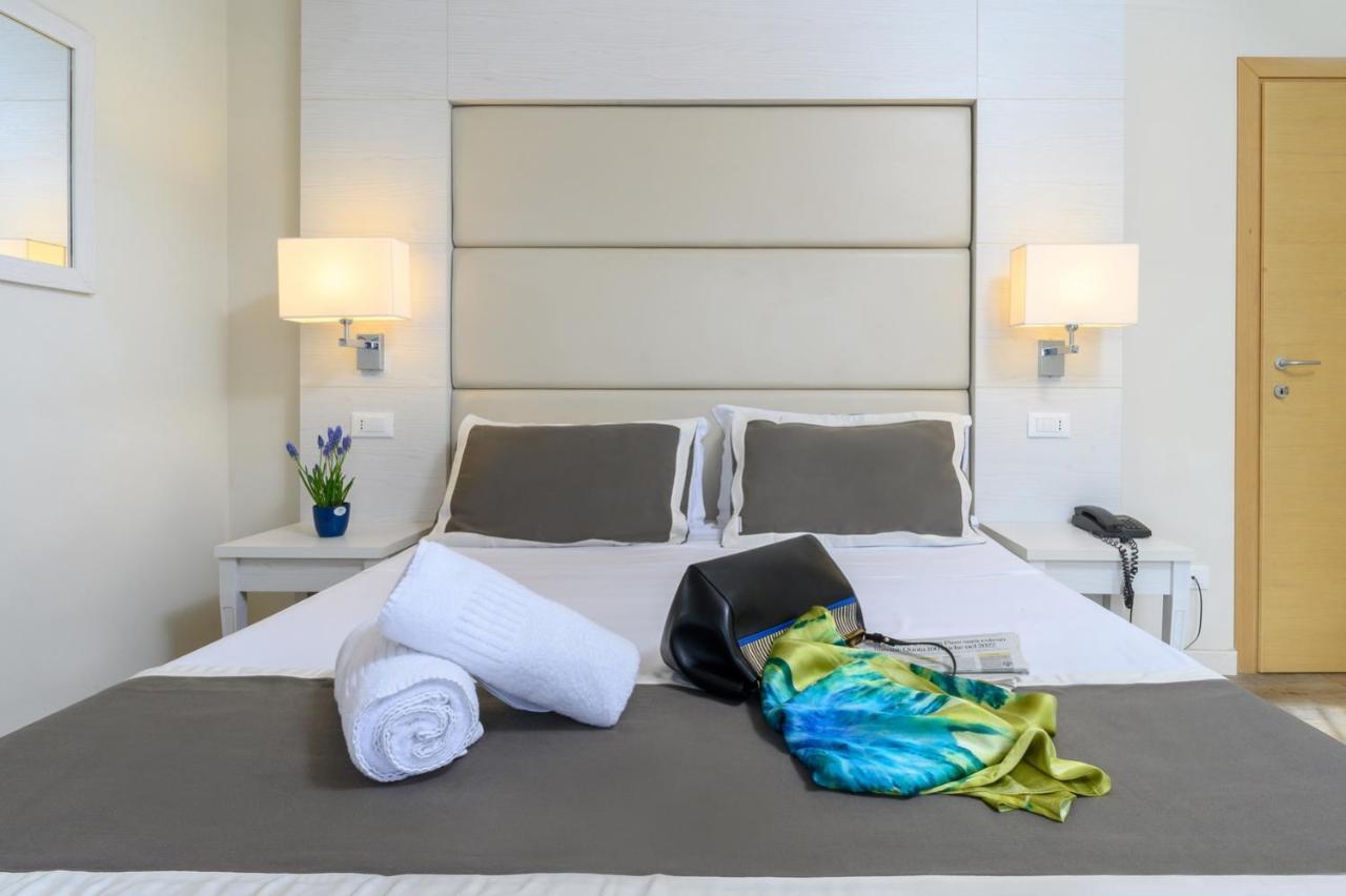 Atlas Hotel Riccione Eksteriør bilde